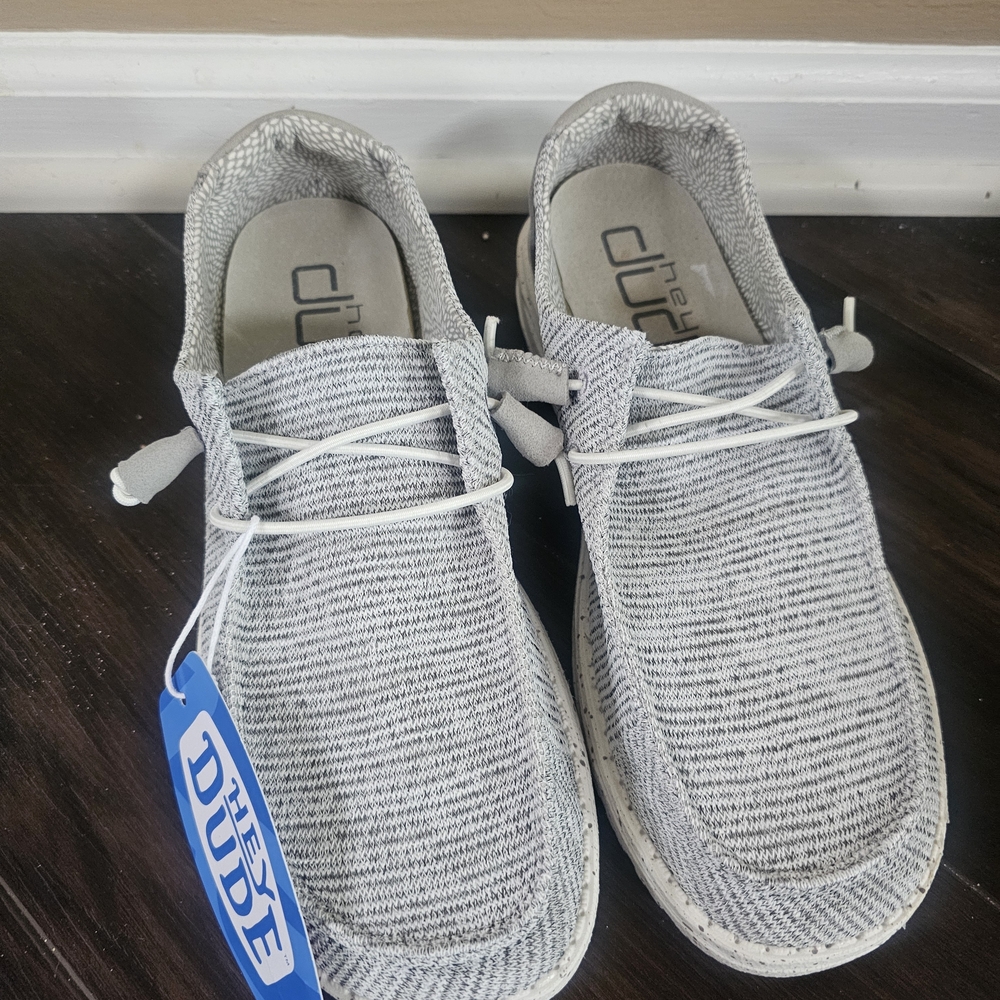 Hey Dude Mens Wally Stitch Slip Ons Size 9